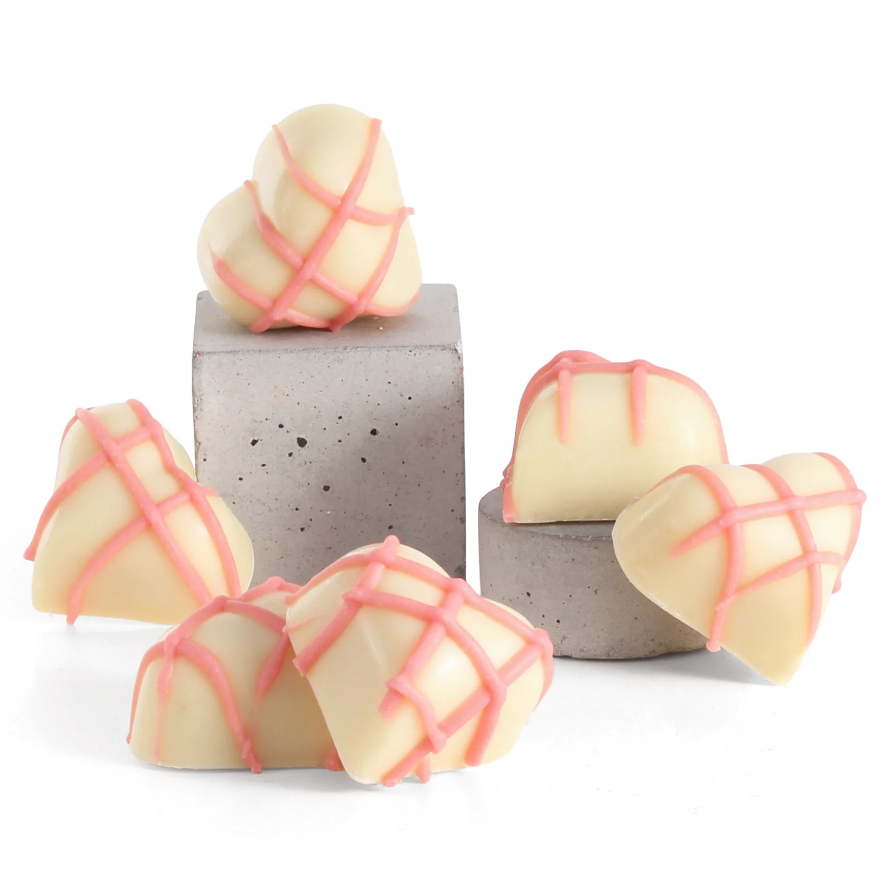 KAKOA VEGAN CHOCOLATE PASSION FRUIT HEARTS